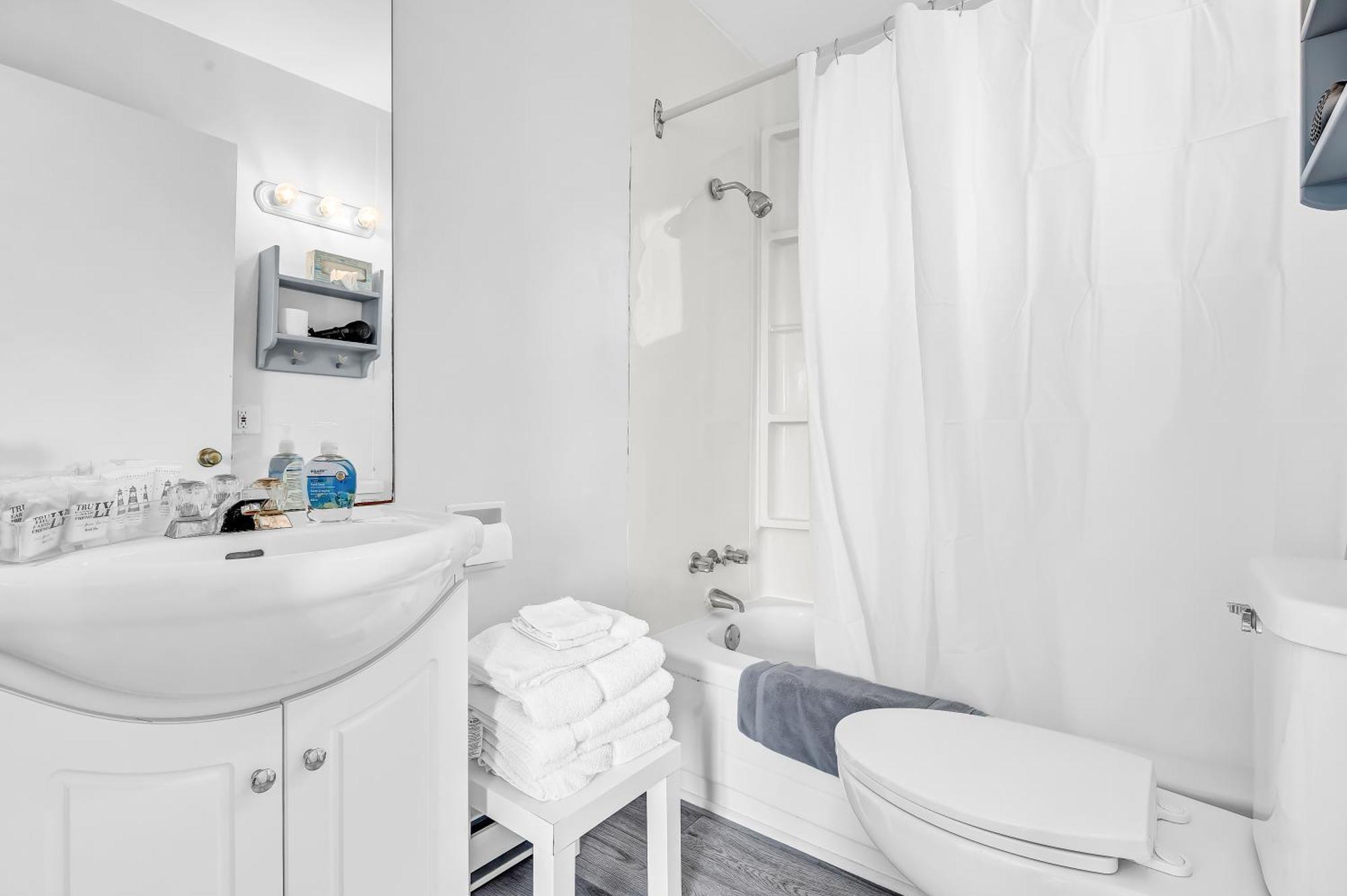 Cape View Motel & Cottages Mavilette Екстер'єр фото