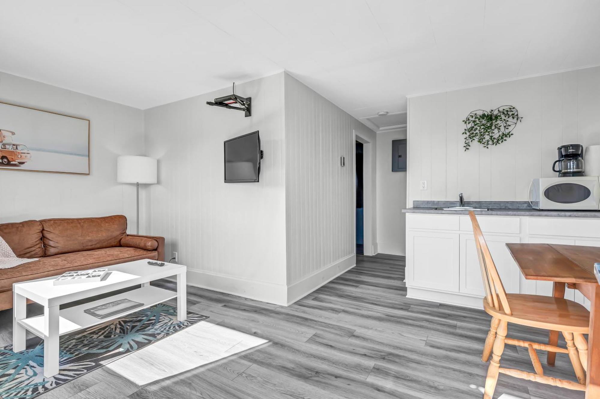 Cape View Motel & Cottages Mavilette Екстер'єр фото