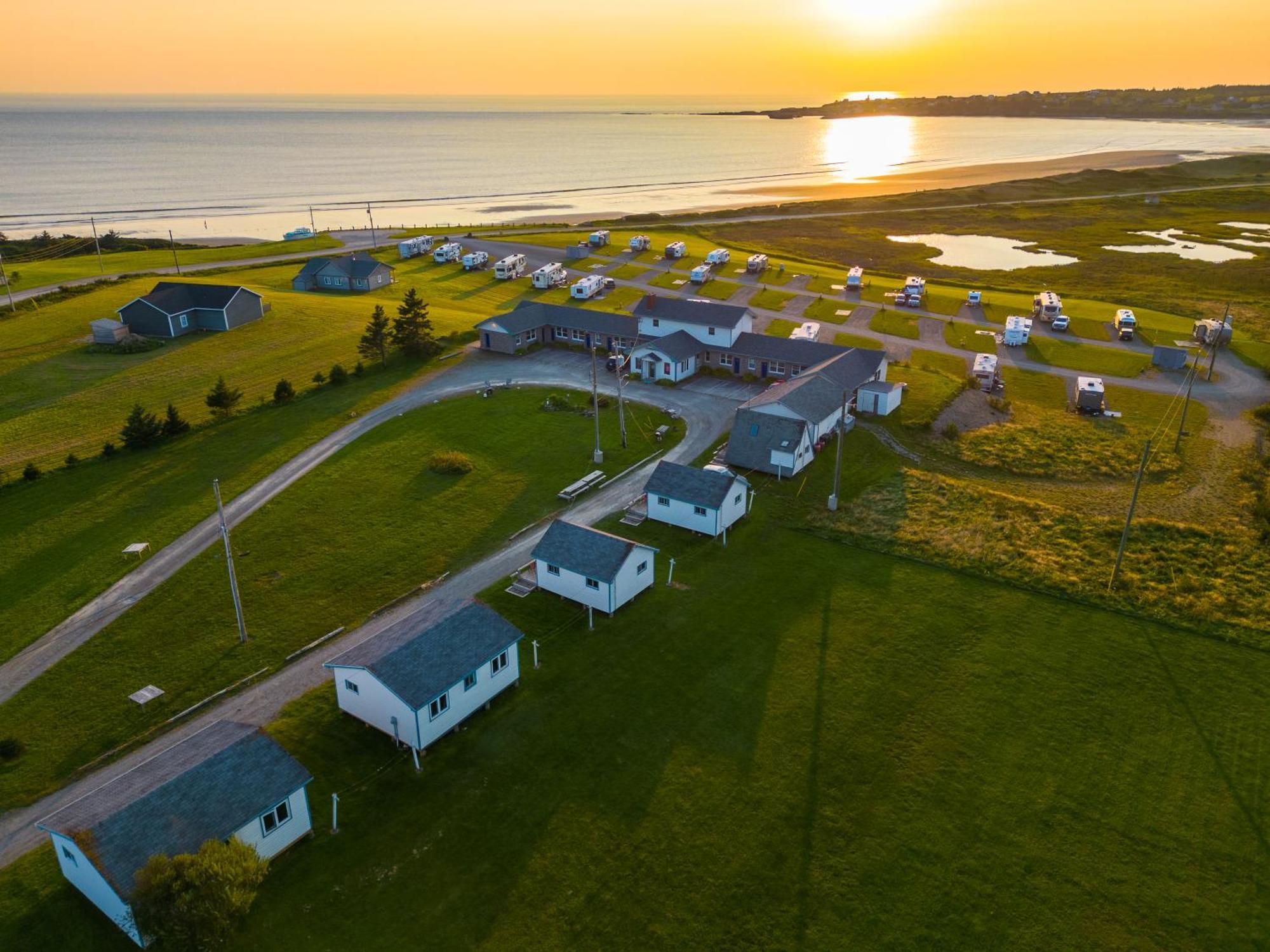 Cape View Motel & Cottages Mavilette Екстер'єр фото