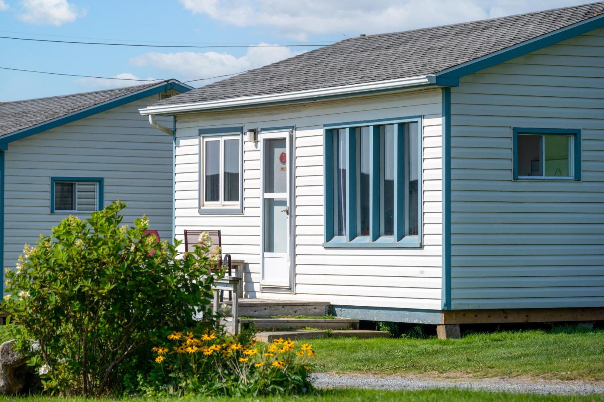 Cape View Motel & Cottages Mavilette Екстер'єр фото