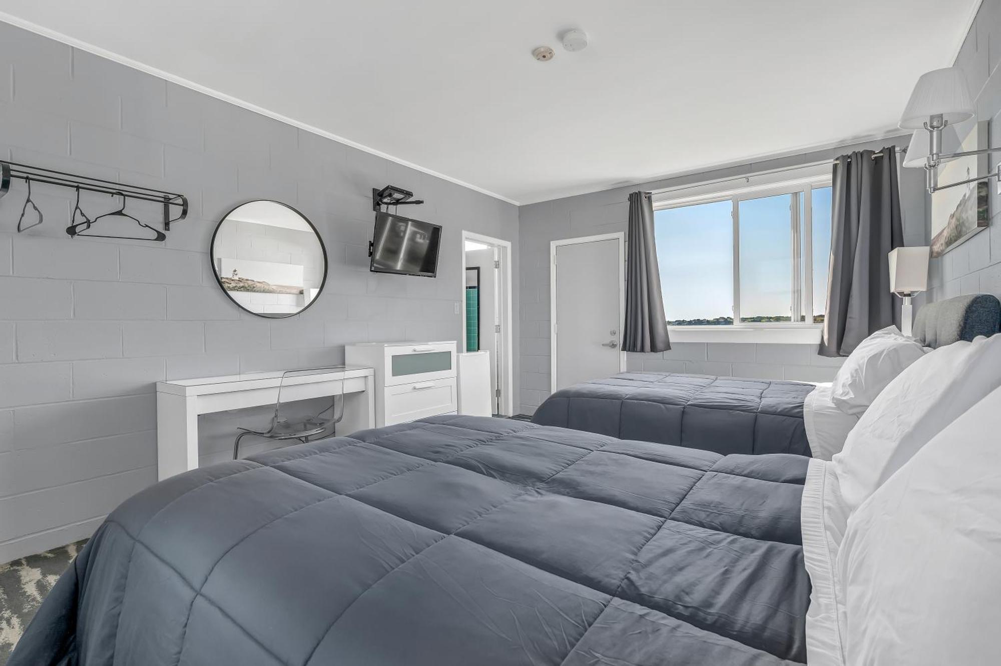 Cape View Motel & Cottages Mavilette Екстер'єр фото