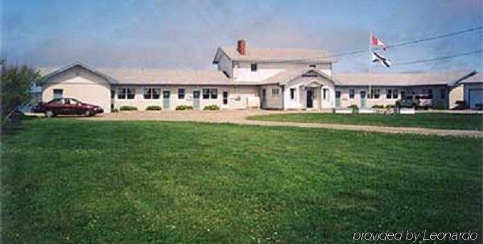 Cape View Motel & Cottages Mavilette Екстер'єр фото