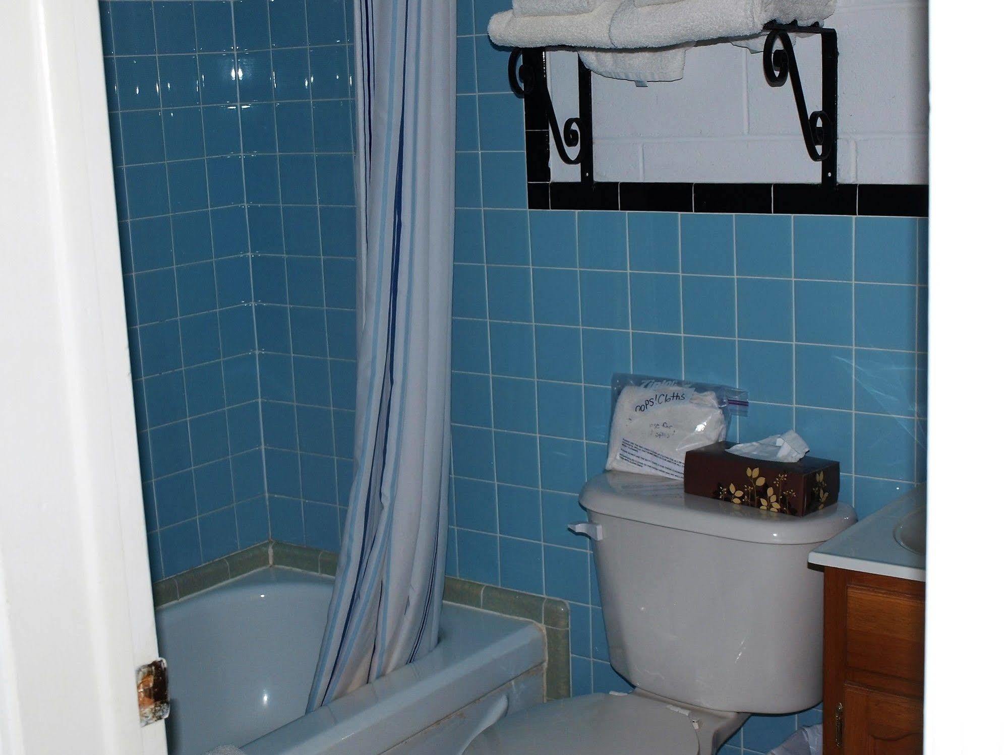 Cape View Motel & Cottages Mavilette Екстер'єр фото