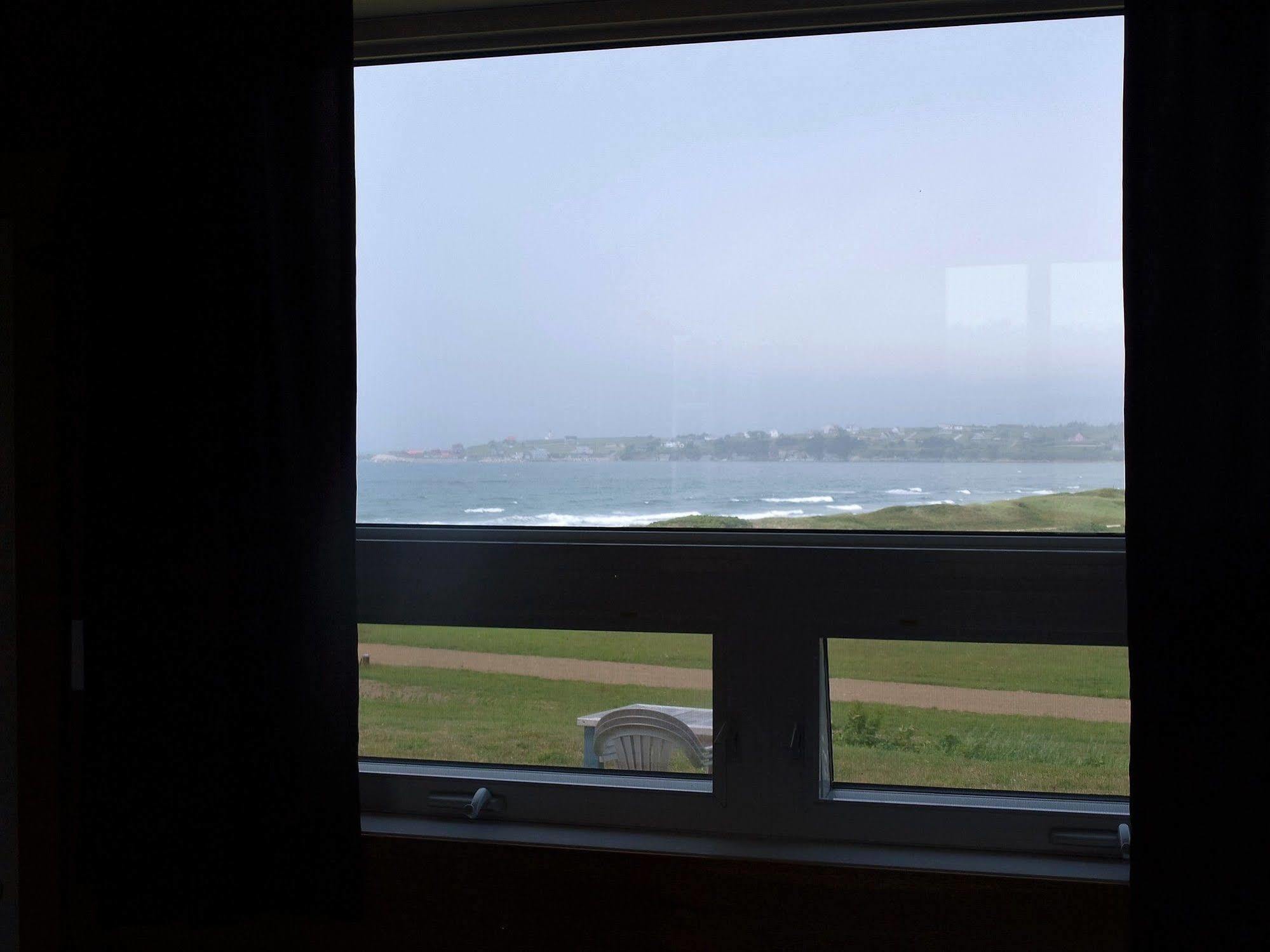 Cape View Motel & Cottages Mavilette Екстер'єр фото